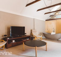 Devine Stays - Hayloft on ELizabeth - Accommodation Ballina