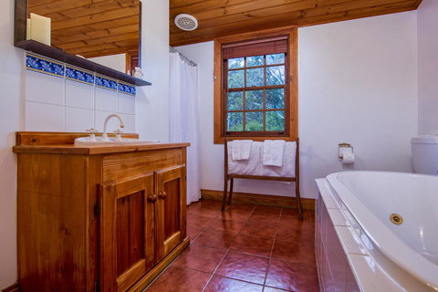 Wagners Cottages - Accommodation Ballina 18