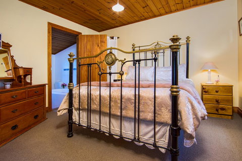 Wagners Cottages - Accommodation Ballina 17