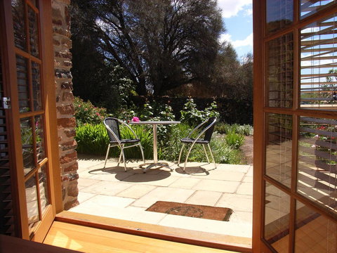 Wagners Cottages - Accommodation Ballina 0