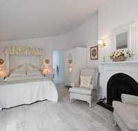 White Dove Cottage Bed and Breakfast