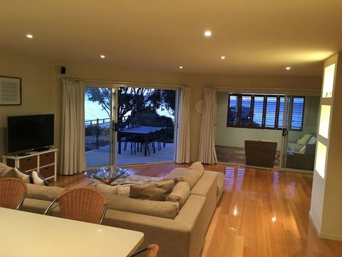 Villa 2 Bay Of Fires - Accommodation Ballina 4