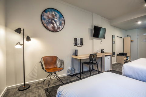 Nightcap At Keysborough Hotel - Accommodation Ballina 2