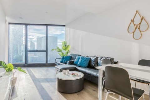 New Eureka 108 Hotel Apartments - Accommodation Ballina 6