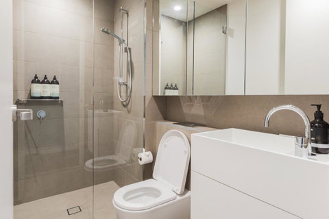 New Eureka 108 Hotel Apartments - Accommodation Ballina 10