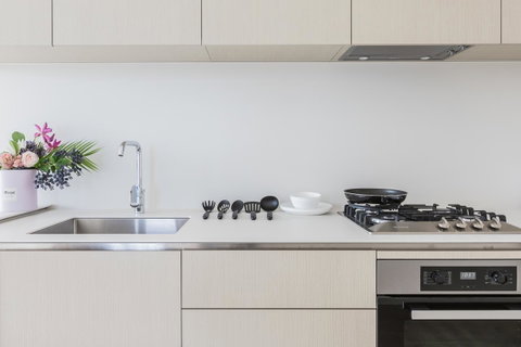 New Eureka 108 Hotel Apartments - Accommodation Ballina 9