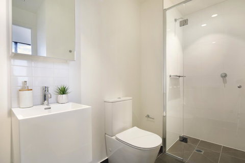 Experience Platinum Hotel Apartments - Accommodation Ballina 27