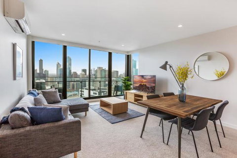 Experience Platinum Hotel Apartments - Accommodation Ballina 0