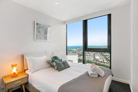 Experience Platinum Hotel Apartments - Accommodation Ballina 11