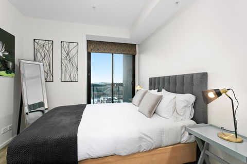 Waterfront Melbourne Apartments - Accommodation Ballina 12