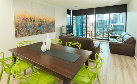 Waterfront Melbourne Apartments - Accommodation Ballina 18