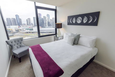Waterfront Melbourne Apartments - Accommodation Ballina 23