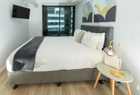 Waterfront Melbourne Apartments - Accommodation Ballina 27