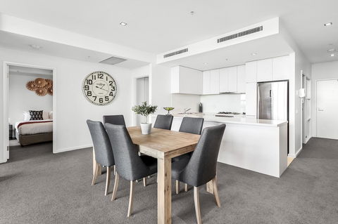 Waterfront Melbourne Apartments - Accommodation Ballina 31