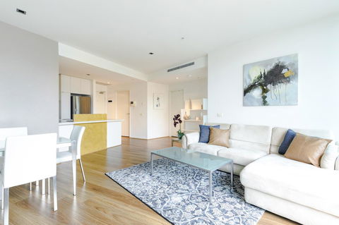 Waterfront Melbourne Apartments - Accommodation Ballina 36