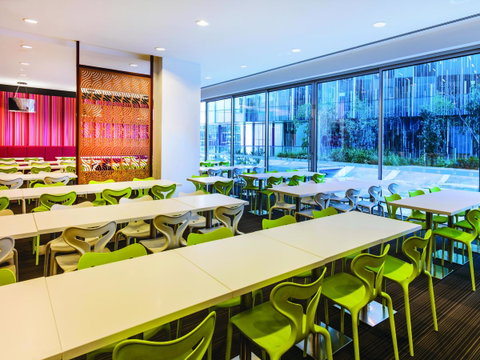 Travelodge Hotel Melbourne Docklands - Accommodation Ballina 21