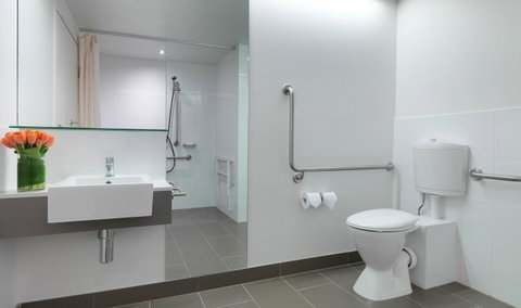 Travelodge Hotel Melbourne Docklands - Accommodation Ballina 19