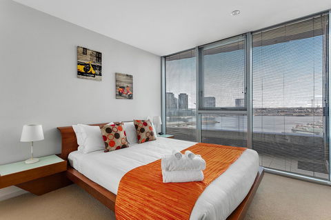 Docklands Private Collection - NEWQUAY - Accommodation Ballina 4