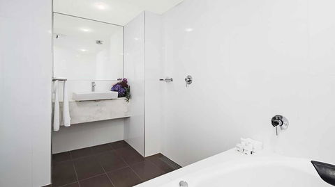 Crowne Plaza Melbourne Carlton, An IHG Hotel - Accommodation Ballina 13