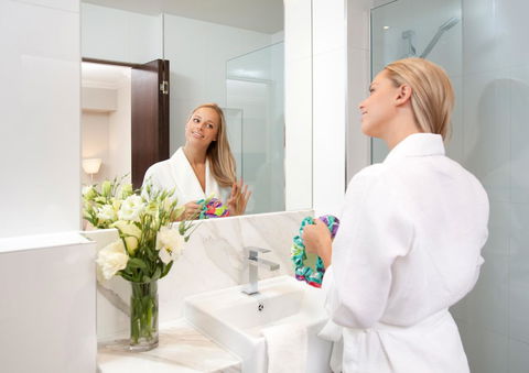 Crowne Plaza Melbourne Carlton, An IHG Hotel - Accommodation Ballina 36