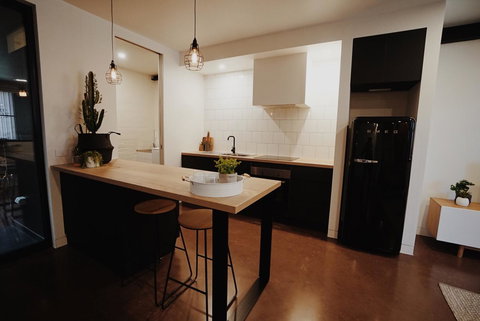 THE WAREHOUSE APARTMENTS - Accommodation Ballina 8