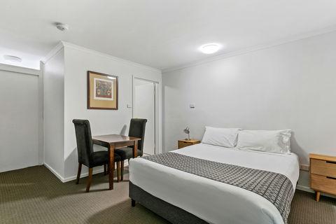 Quality Inn & Suites The Menzies - Accommodation Ballina 2
