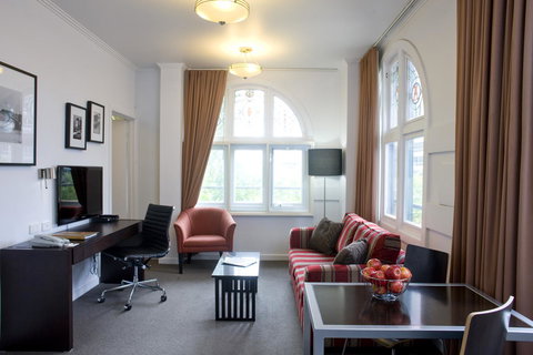 Alto Hotel On Bourke - Accommodation Ballina 1