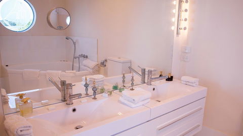 Tintagel - Accommodation Ballina 23