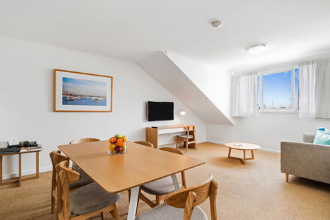 Aligned Corporate Residences Williamstown - Accommodation Ballina 11