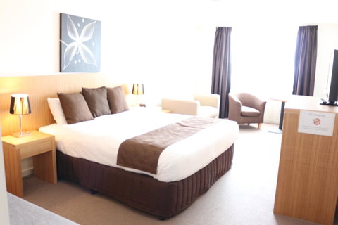 Bairnsdale International - Accommodation Ballina 10