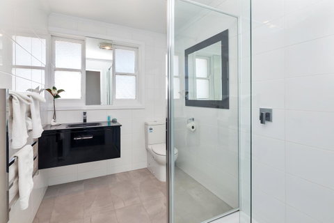 Lake Wendouree Luxury Apartments - Accommodation Ballina 13