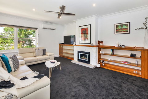 Lake Wendouree Luxury Apartments - Accommodation Ballina 7