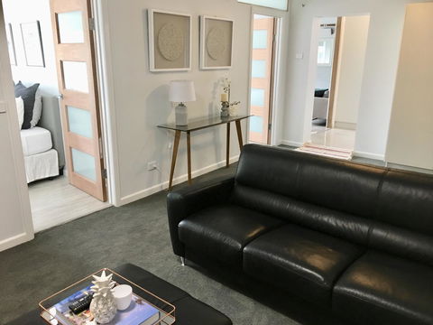 The Wheelhouse - 2BR Waterfront Apt In Town - Accommodation Ballina 10