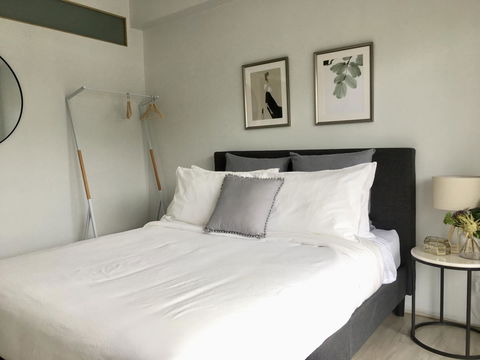 The Wheelhouse - 2BR Waterfront Apt In Town - Accommodation Ballina 9