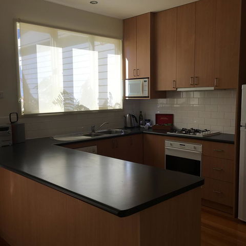 Lakeside Conti Villas - Accommodation Ballina 5