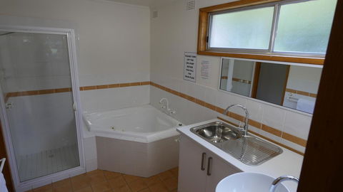 Adina Lodge Holiday Apartments - Accommodation Ballina 26