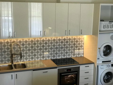 The Botanic Apartments Williamstown - Accommodation Ballina 2