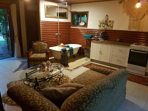 The Cabin - Accommodation Ballina 1