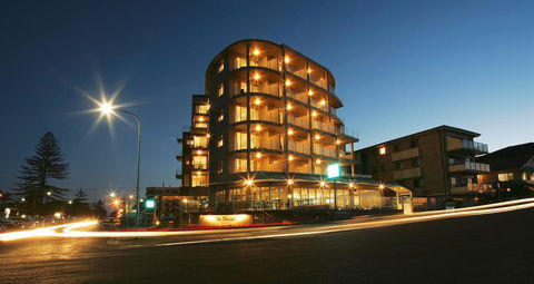 The Dorsal Boutique Hotel - Accommodation Ballina 0