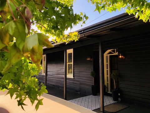 The Dudley Boutique Hotel - Accommodation Ballina 1