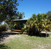The Shack - Rainbow Beach The Ultimate Beach Shack 200m to beach - Accommodation Ballina