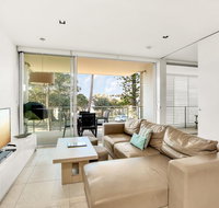 Unit 106 Plantation Resort - Rainbow Beach Walk to beach Views Aircon Pool Plantation Resort - Accommodation Ballina