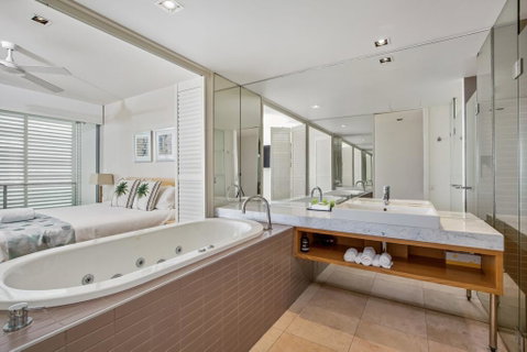 Unit 206 Plantation, Rainbow Beach, Incredible Views, Top Floor, Ocean Facing - Accommodation Ballina 3
