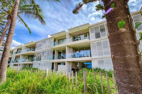 Unit 206 Plantation, Rainbow Beach, Incredible Views, Top Floor, Ocean Facing - Accommodation Ballina 1