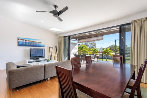 Unit 3 Rainbow Surf - Modern, Double Storey Townhouse With Large Shared Pool, Close To Beach And Shop - Accommodation Ballina 0