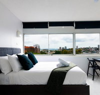Views To Die For// Studio Rushcutters Bay // Free Parking - Accommodation Ballina