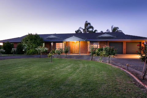 Vineyard Retreat Mildura - Accommodation Ballina 0