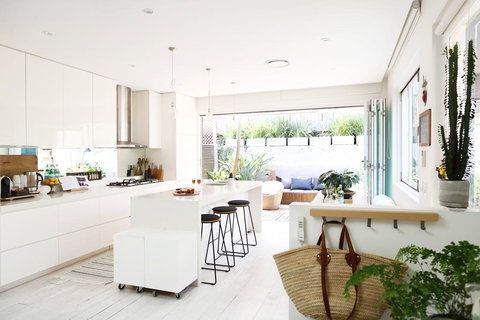 Walk To Beach From This Stylish Bronte Oasis W AC, Wifi And Free Parking - Accommodation Ballina 1