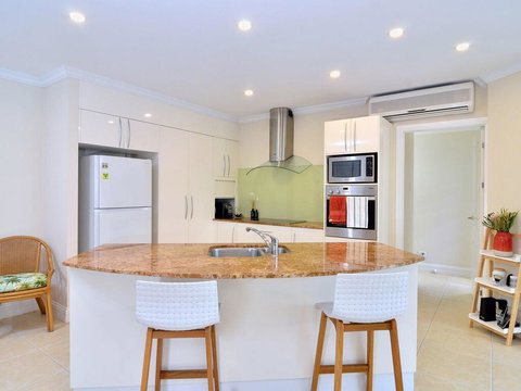 Walk To The Ocean In Five Minutes - Accommodation Ballina 1