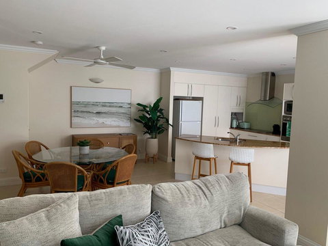 Walk To The Ocean In Five Minutes - Accommodation Ballina 3